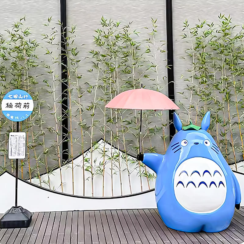 Statue De Totoro En Résine De Sculpture De Dessin Animé En Fibre De Verre De Grandeur Nature Extérieure Personnalisée