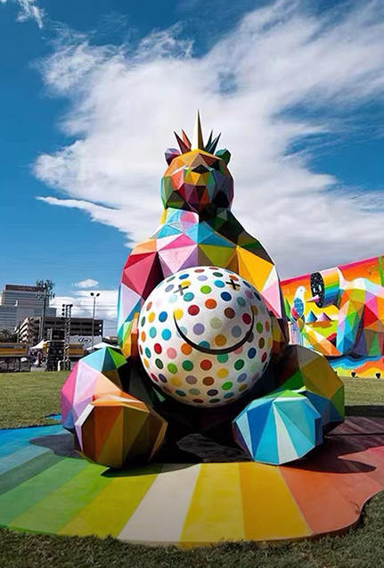 Fabricant de statues en Chine: Exploration des possibilités infinies entre les matériaux traditionnels et modernes